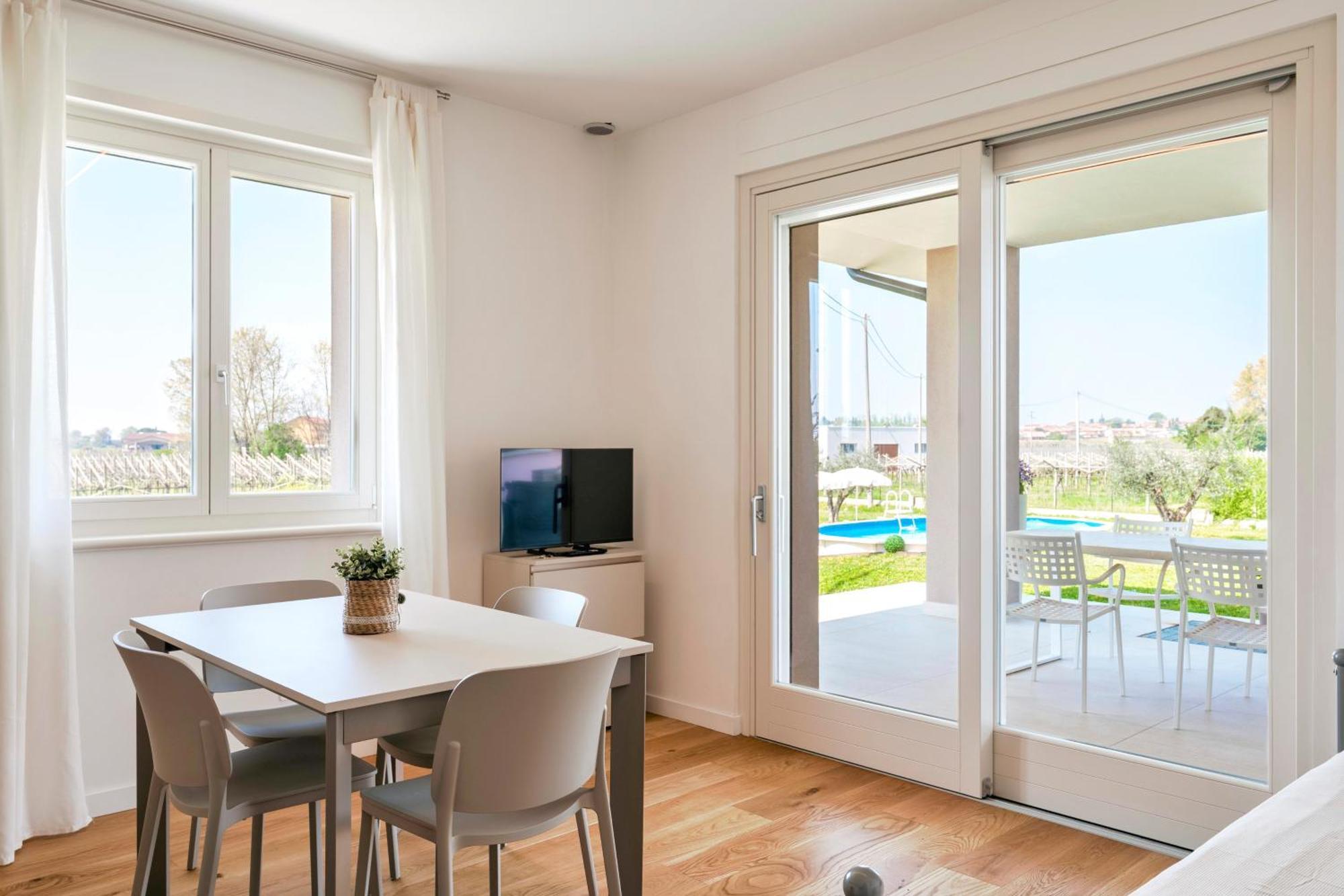 Lagobaldo Apartments - Regarda Travel Colà Eksteriør billede